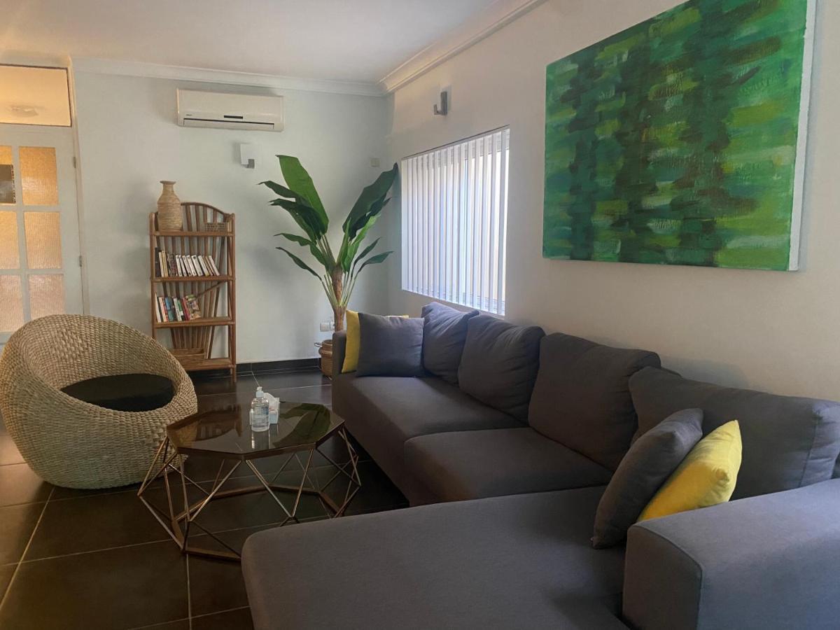 كوتونو L'Oasis Guesthouse المظهر الخارجي الصورة