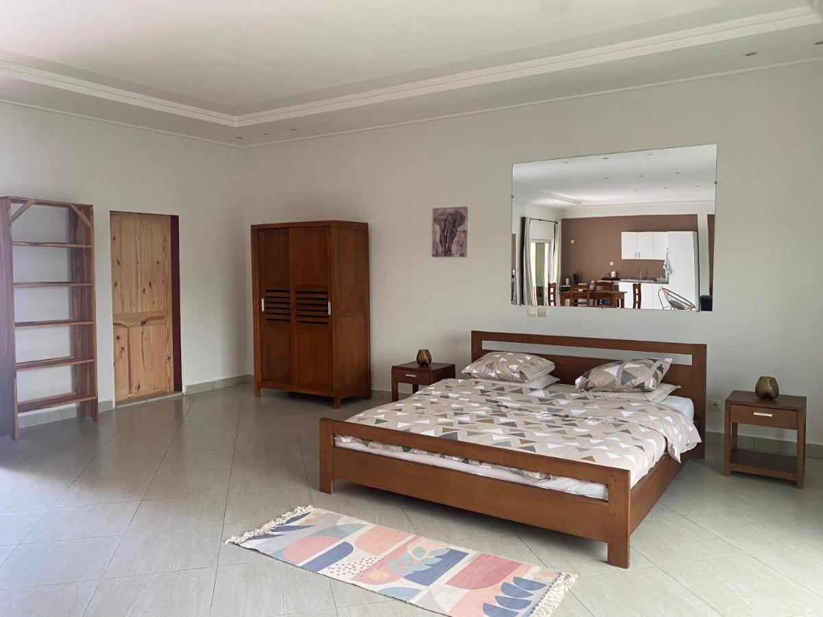 كوتونو L'Oasis Guesthouse المظهر الخارجي الصورة